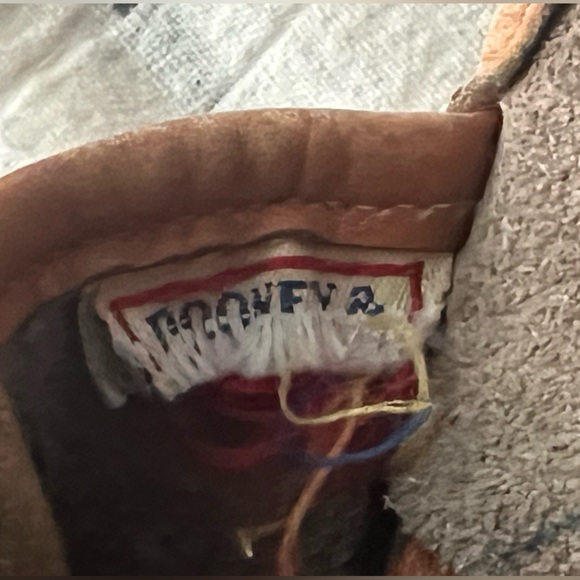 Vintage DOONEY & BOURKE Over & Under Taupe / English Tan Crossbody Bag - Picture 8 of 10